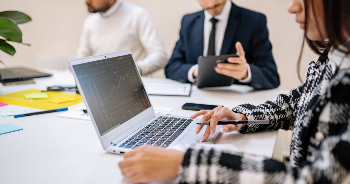 Chuyển đổi ứng dụng web thành giải pháp SaaS