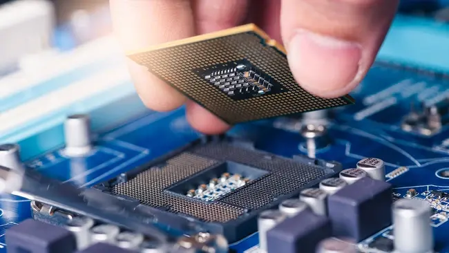 Multi-processor CPU và Multi-core CPU: sự khác biệt là gì?